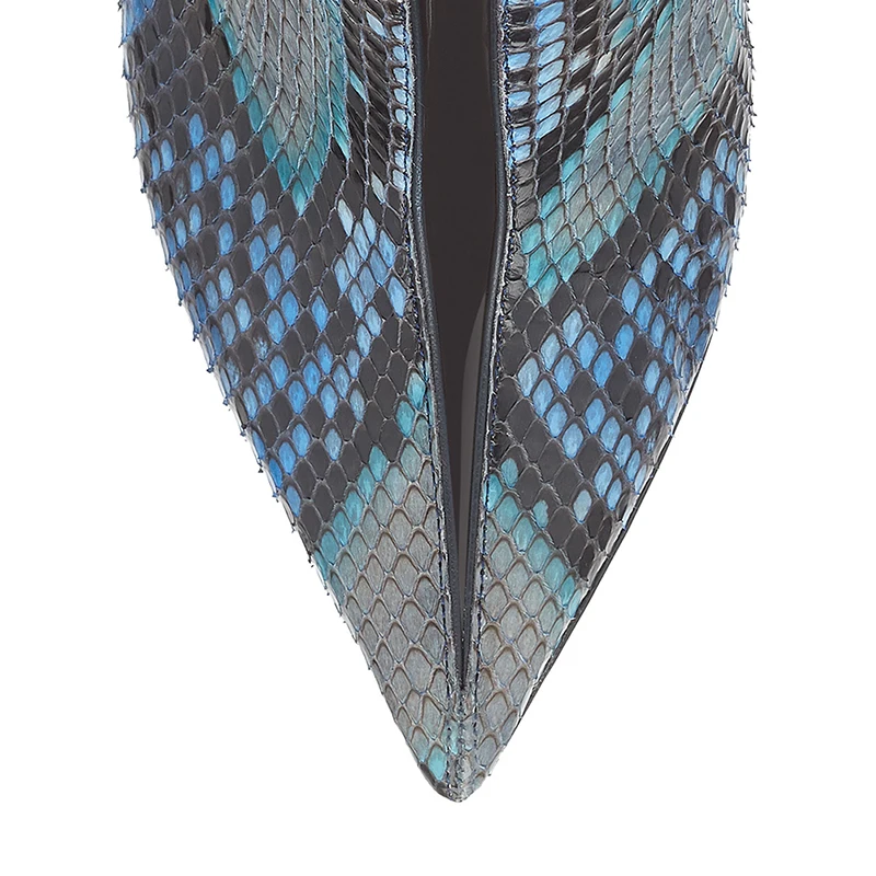 Snake Pattern boots (5)