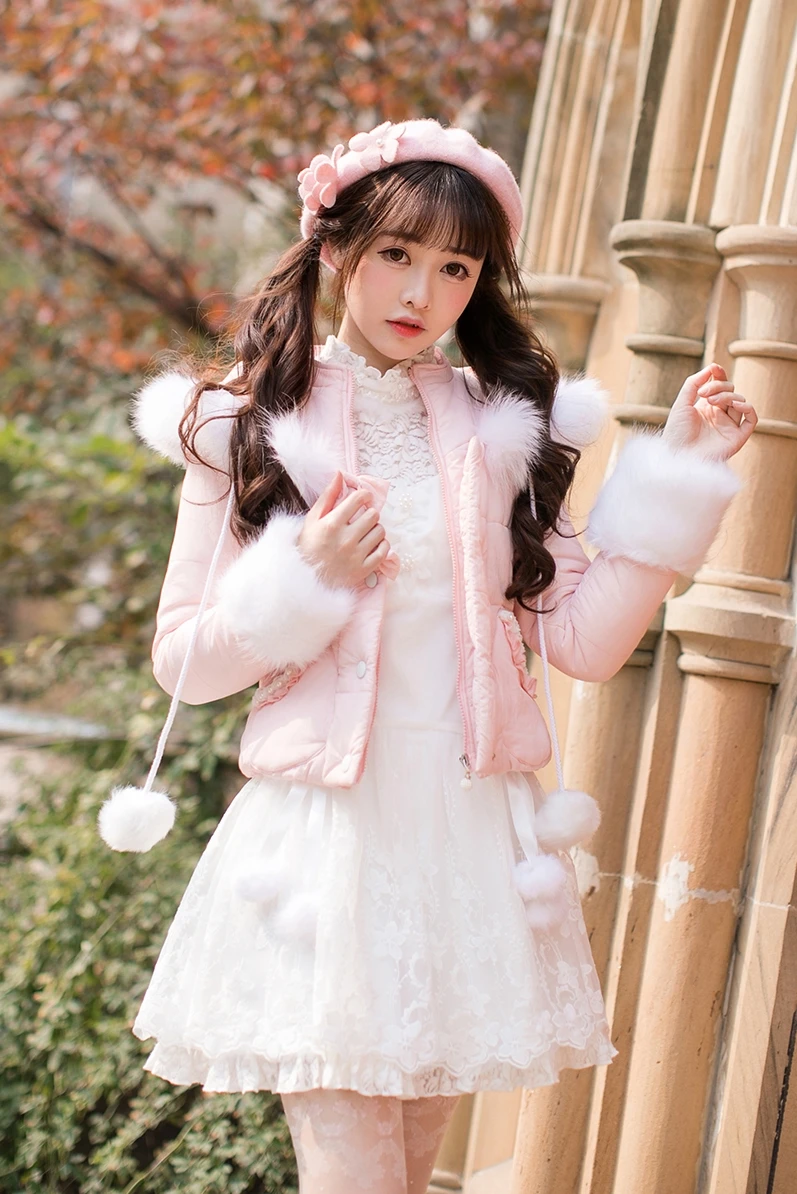 

Princess sweet lolita parkas Candy rain a short section of small cotton padded winter sweet long sleeved cotton tide C22CD7260