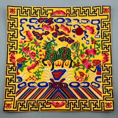 Вышитые животные Кирин Нескользящие настольные коврики коврик для тарелки китайское традиционное ремесло атласные столовые коврики Свадебные украшения - Цвет: Цвет: желтый