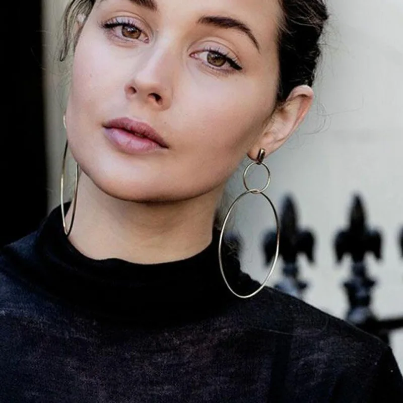 

Personalized Earrings Creative Models Sleek Minimalist Geometric Circle Exaggerated Long Size Circle Earrings For Women