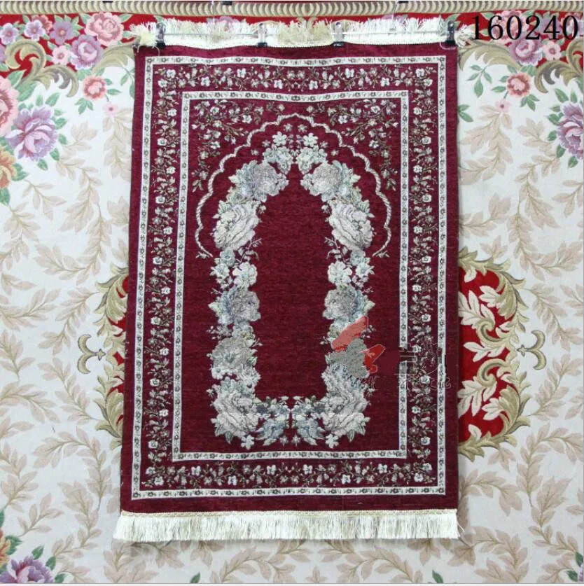 

Muslim Products Islam Prayer Rug Chenille Cotton Rugs Printed Rectangle Geometric Mat Knitted Blanket Red Carpet Japanese Futon