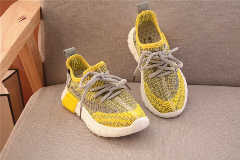 جديد الربيع الاطفال حذاء ركض كاجوال بنين في الهواء الطلق الرياضية للفتيات رياضية الهواء شبكة تنفس أزياء الأطفال حذاء للسير مسافات طويلة