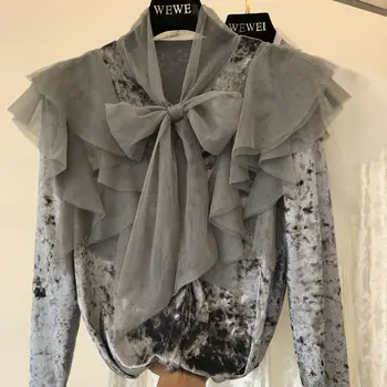 

2018 Autumn Winter Shirt Velour Shirt Bow Shirts Women Sweet Court Wind Layers of Lotus Leaf Bow Lace Blusas Blouse Tops
