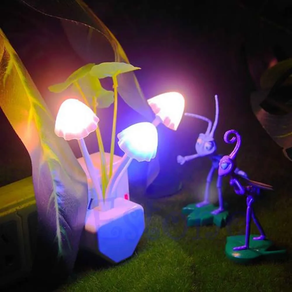 EU US Romantic Colorful LED Mushroom Night Light DreamBed Lamp Home Illumination H02