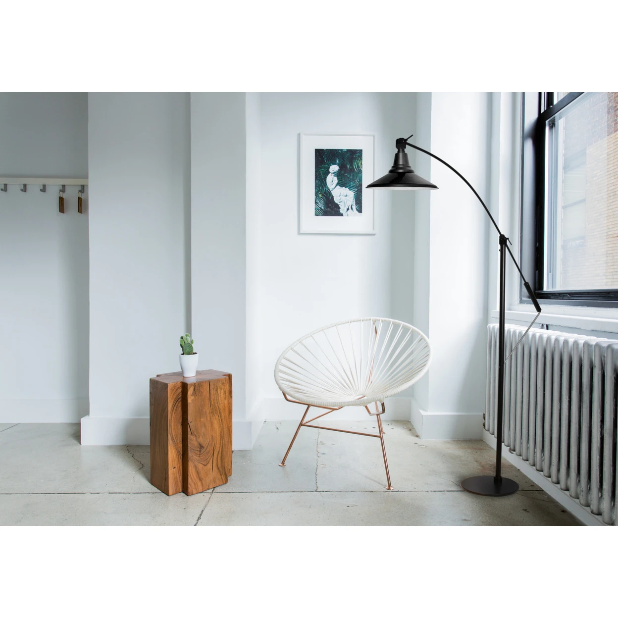 12 Calla LED Industrial Floor Lamp - White (1)