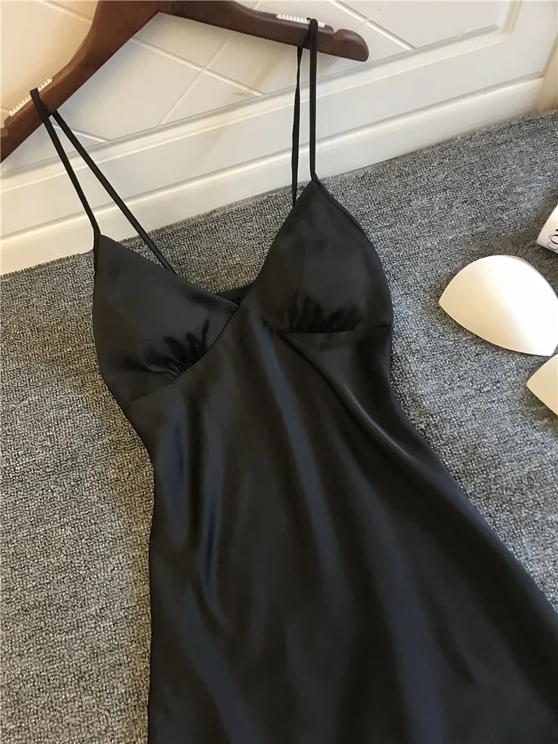 Queenral Women's Sleepwear Nightgown Summer Night Dress Silk Satin Sleepshirts Sexy Nightie Sleeveless Night Gown With Chest Pad2 (3) - 