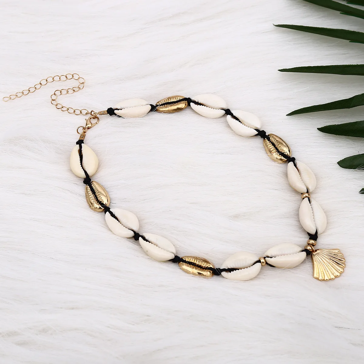 

Bohemia Sea Shells Collar Choker Necklace Women Natural Shells Bohemian Jewelry Choker Personality Jewelry for Woman Gift