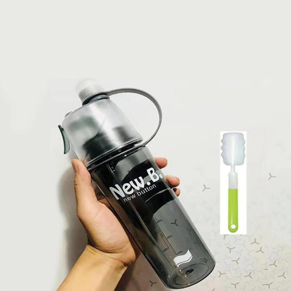 Plastic Spray Water Bottle Portable Drinking Cup Outdoor Climbing Bottles - Цвет: 400ml with Brush