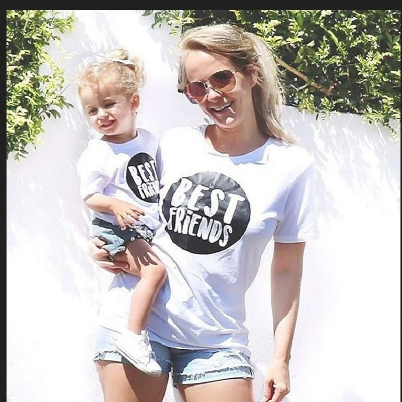 friends t shirt outfit