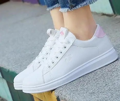 

2018 New Arrivals Fashion Vulcanized Breathable Comfortable Autumn Spring Famale Casual Shoes.