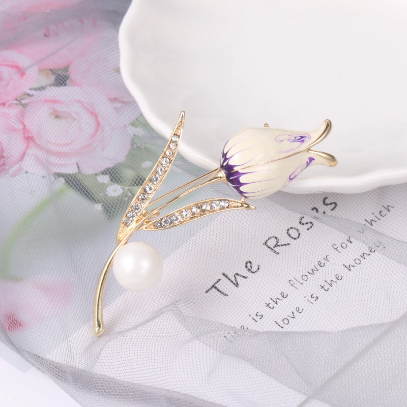 Baiduqiandu элегантный тюльпан брошь в виде цветка, с жемчугом булавка Кристалл Костюм Бижутерия одежда аксессуары Броши Для женщин Свадебная обувь для невесты