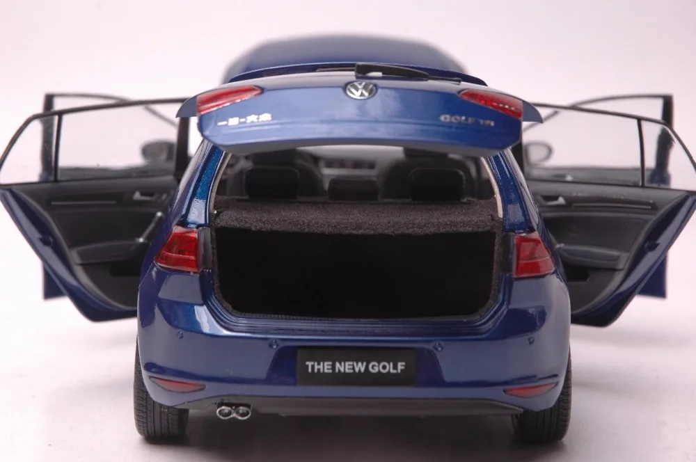 1:18 литья под давлением модель для Volkswagen VW Golf 7 синий сплав игрушечный автомобиль миниатюрная коллекция подарки MK7