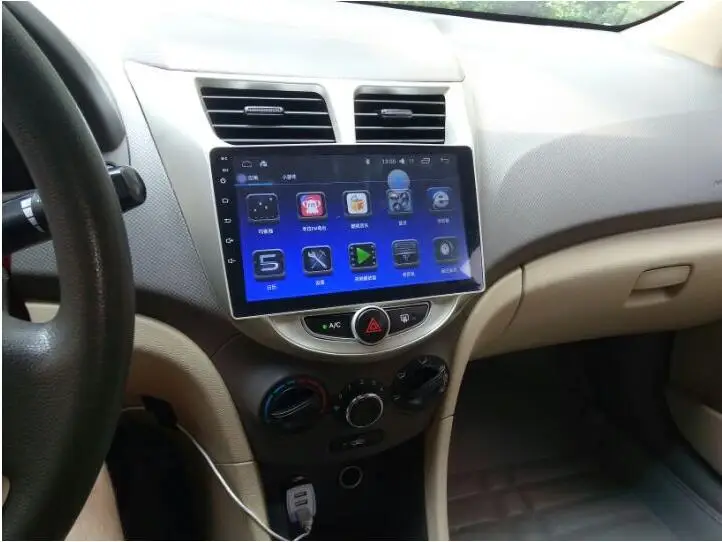 Excellent 2g +32g Android Car Dvd Gps Player 9 Inch For Hyundai Solaris Verna i25 Radio Video Navigation Wifi Map Multimedia Player 1