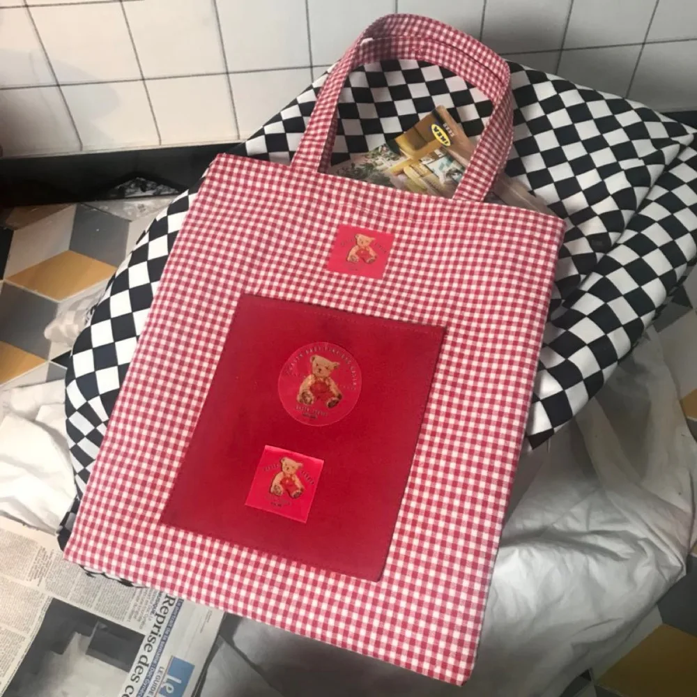 1 (3)
