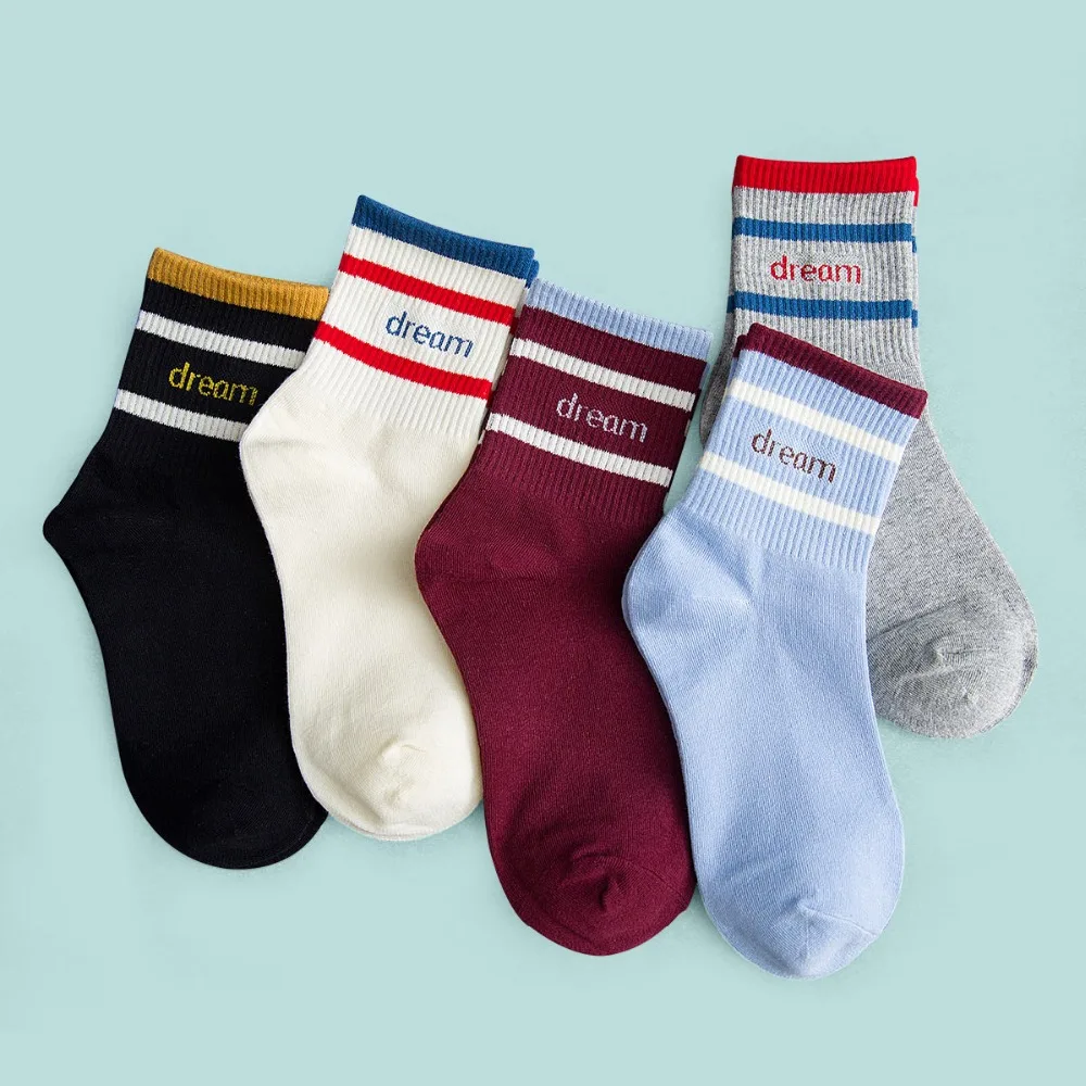 

Dream Day Letter Vertical Striped Comfortable Cotton Lady Leisure Soft Funny Socks Hip Hop Harajuku Striped College Women Socks