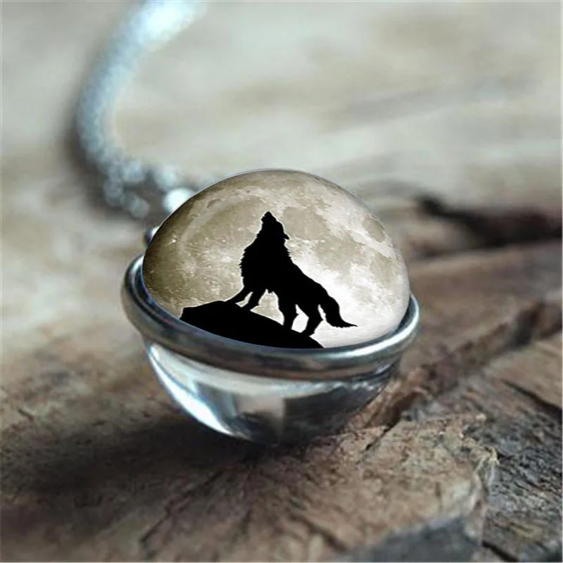 

Vintage Ladies Jewelry Double sided Glass Ball Pendant Necklace Time Jewel Moon Wolf Necklace Glamour Gift Sweater Chain