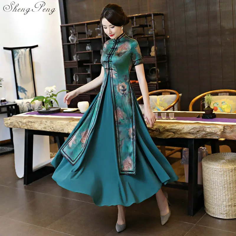 

2018 Vietnam aodai Chinese traditional Clothing For Woman Qipao long Chinese Oriental dress modern cheongsam ao dai Q226