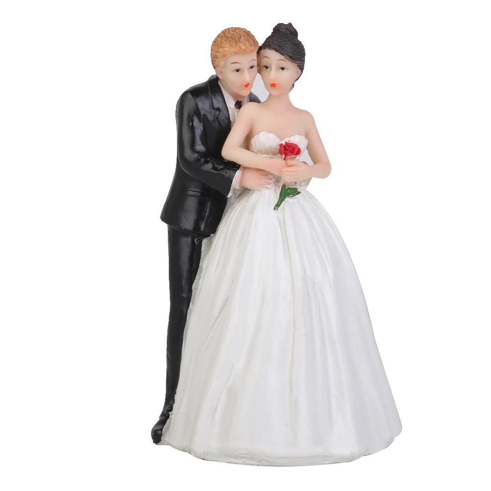

Romantic Figurine Bride Groom Hug for Wedding Cake Topper Romantic Wedding Party Decoration Adorable Figurine Craft Gift