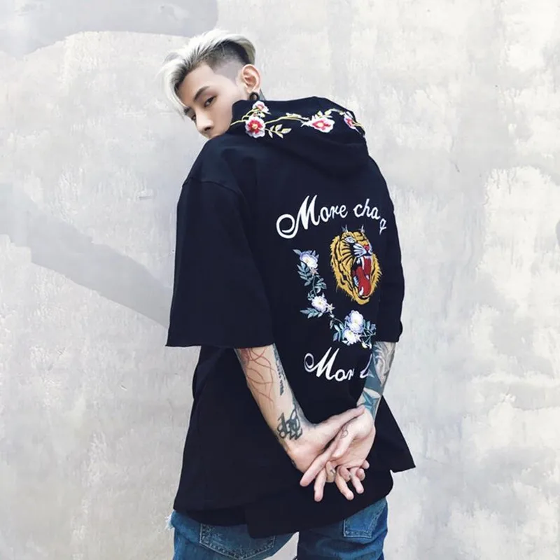 

2018 Summer Autumn Half Sleeve Hip Hop T Shirt Cotton Loose Embroidery Hooded T-shirt Men High Quality Us size