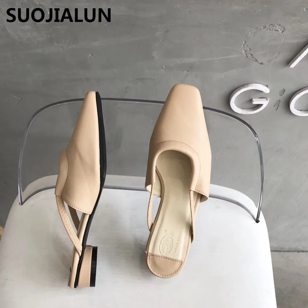 

SUOJIALUN 2019 Women Sandals Summer Pointed Toe Mules Outsides Low Heels Casual Slippers For Women Sandals Half Shoes
