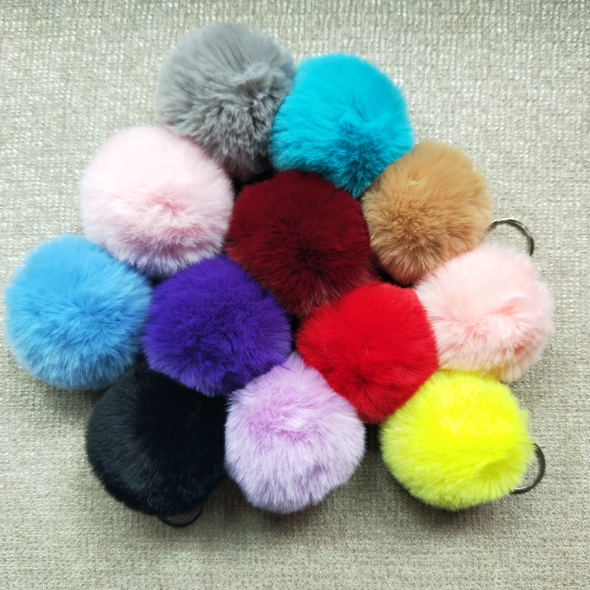 

Lovely 8CM Artificial Rabbit Fur Ball Keychain for Women Bag Cars Pom Pom Fluffy Key Chains Keyring Pendant Sleutelhanger Ring