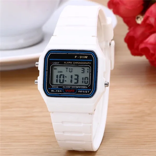 Alarm clock silicone waterproof timing multi-functional outdoor sports F91 electronic watch fashion trend personality of childre - Цвет: Белый