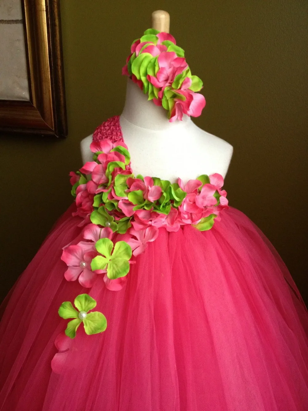 2013379878_750020749