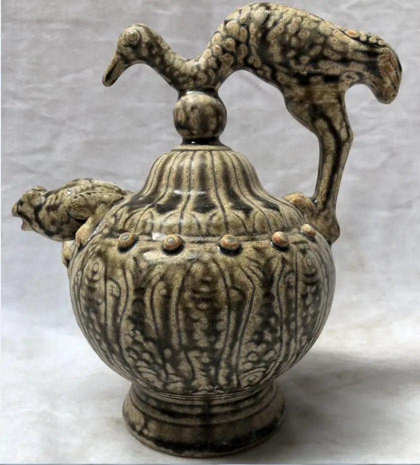 

Height 22 CM /8.6 INCH Art Collection Chinese Old Ceramic Reflux Pot Home Decoration Teapot Crafts Big Crane Wine Pot