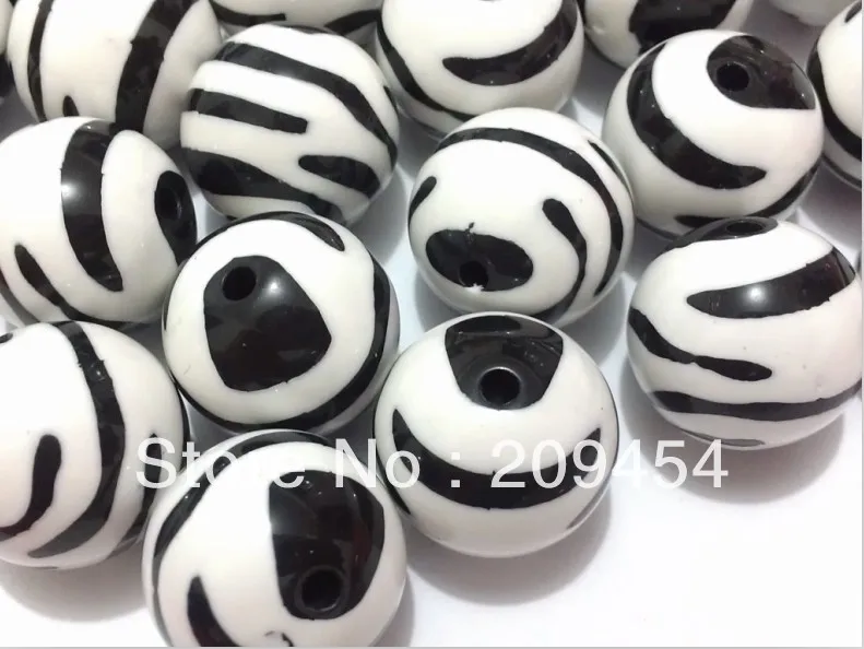 

Free shipment !100pcs 20mm white and black acrylic zebra printed chunky beads,chunky necklace beads