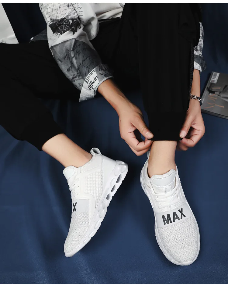 10700632182_244142482