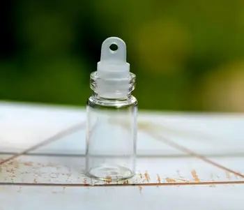 

1ml Vials Clear Glass Wishing Vial with Plastic Plug Mini Glass Bottle Empty Sample Jars Small 22x11mm(HeightxDia) Cute Craft Wi