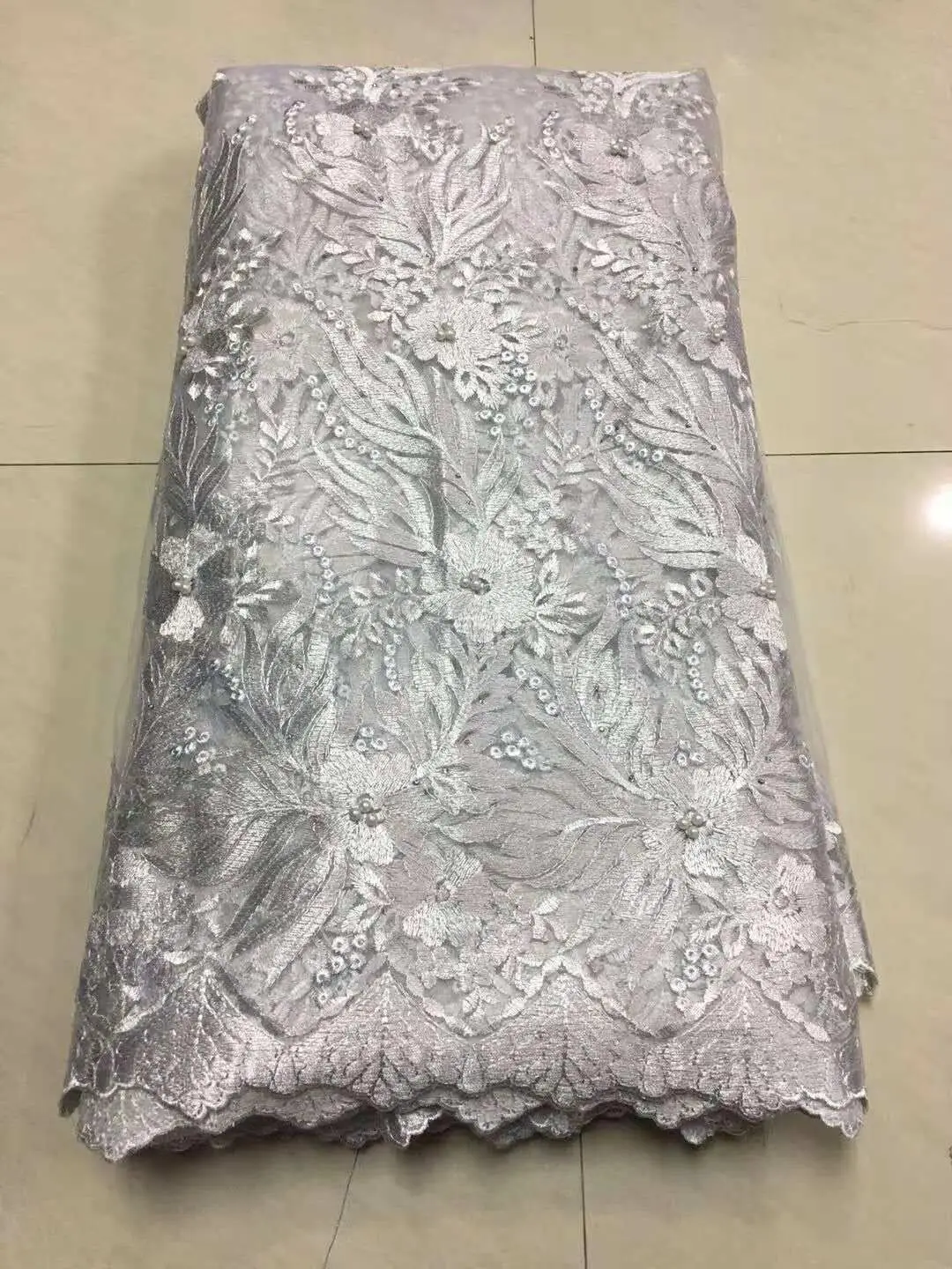 

2018 Latest Nigerian Laces Fabrics with Beaded Stones High Quality Tulle African Laces Fabric Wedding African French Tulle Lace