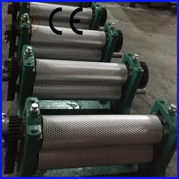 

CN-BW01 Manual Beeswax Foundation Roller cell size 4.7-5.4mm