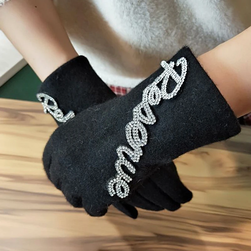 Зимние женские перчатки с английскими буквами, стразы, шерстяные перчатки, миттенс для девочек, Элегантные перчатки для вождения, femme luvas, сенсорный экран