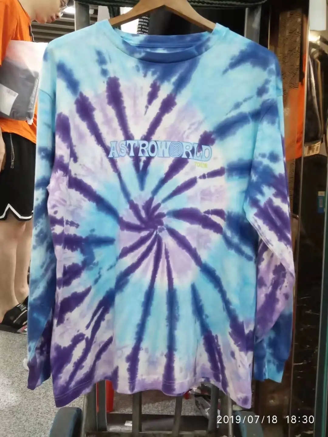 【Real Pictures】ASTROWORLD TRAVIS SCOTT T Shirt The New Men Women TIE DYE Long Sleeve ASTROWORLD T shirts TOUR Tee