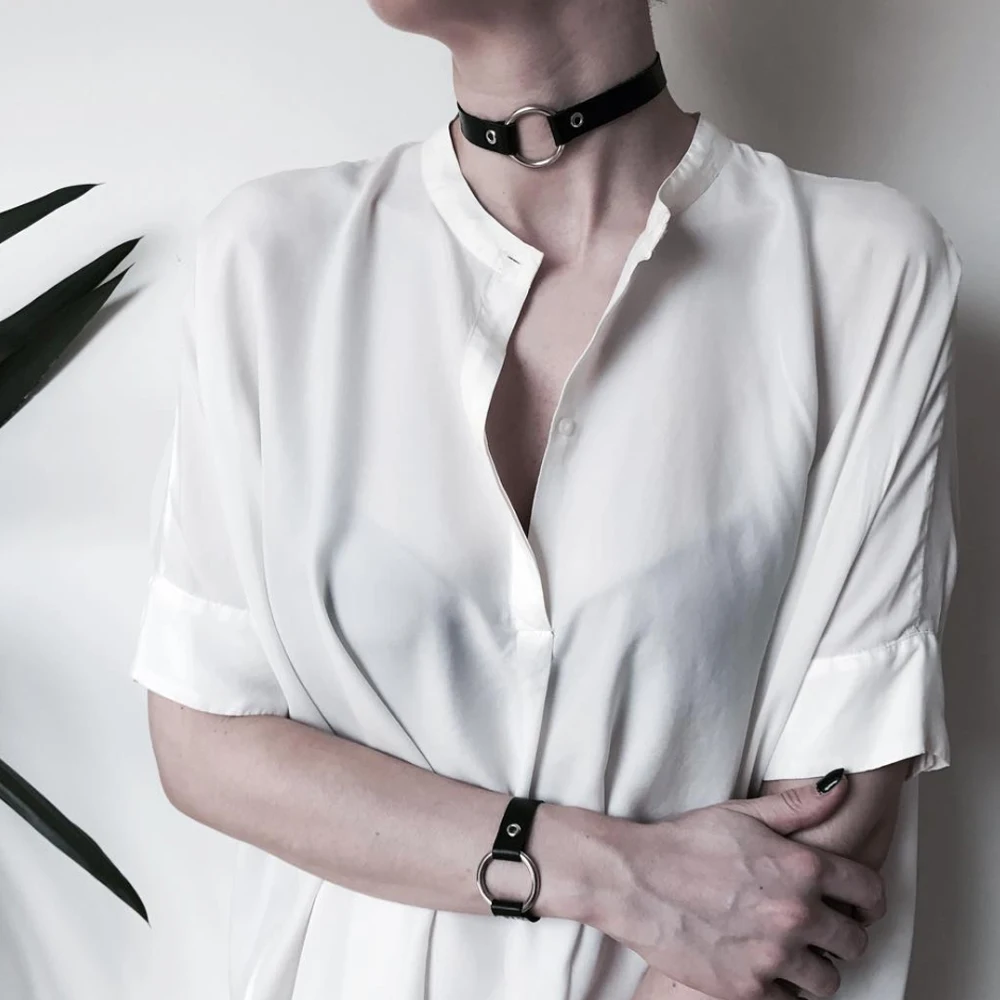 

Punk Women PU Leather Fetish Bondage Belt Neck Collar Neck Collars Creative Choker Simple Harness Collar Necklace