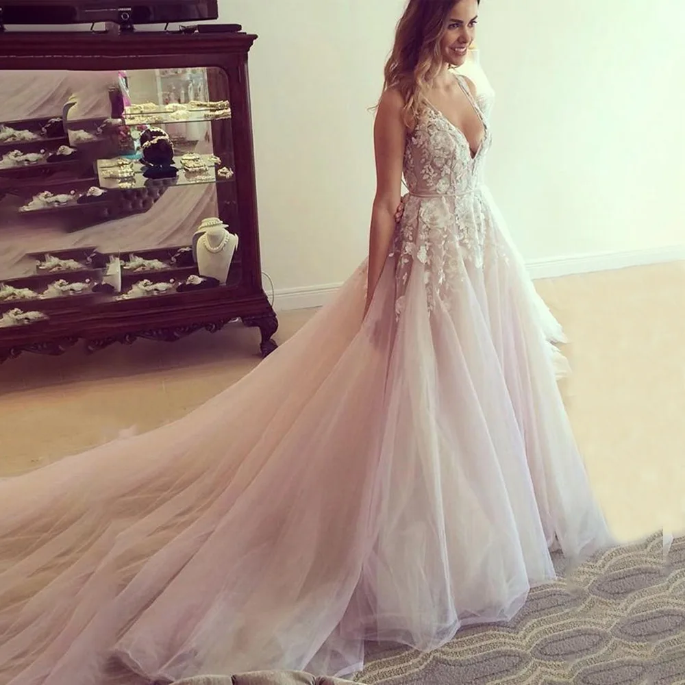 

V Neck Tulle Wedding Dresses Applique Open Back Sleeveless A Line Floor Length Cathedral Train Bridal Dress Vestido De Noiva