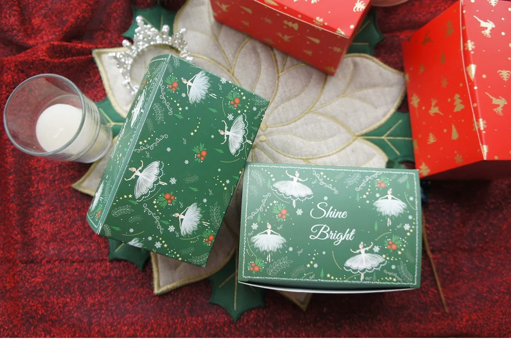 Красный зеленый золотой танцующий Рождество 10 шт бумажная коробка 15*10*9 см как печенье конфеты свеча банка коробка Рождественская вечеринка подарки упаковка