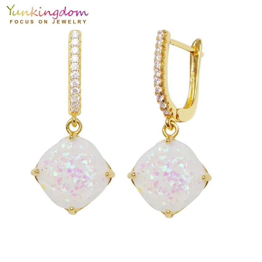 

Yunkingdom brand new fashion synthetic white opal hoop earrings for women big square earring hoops K2200