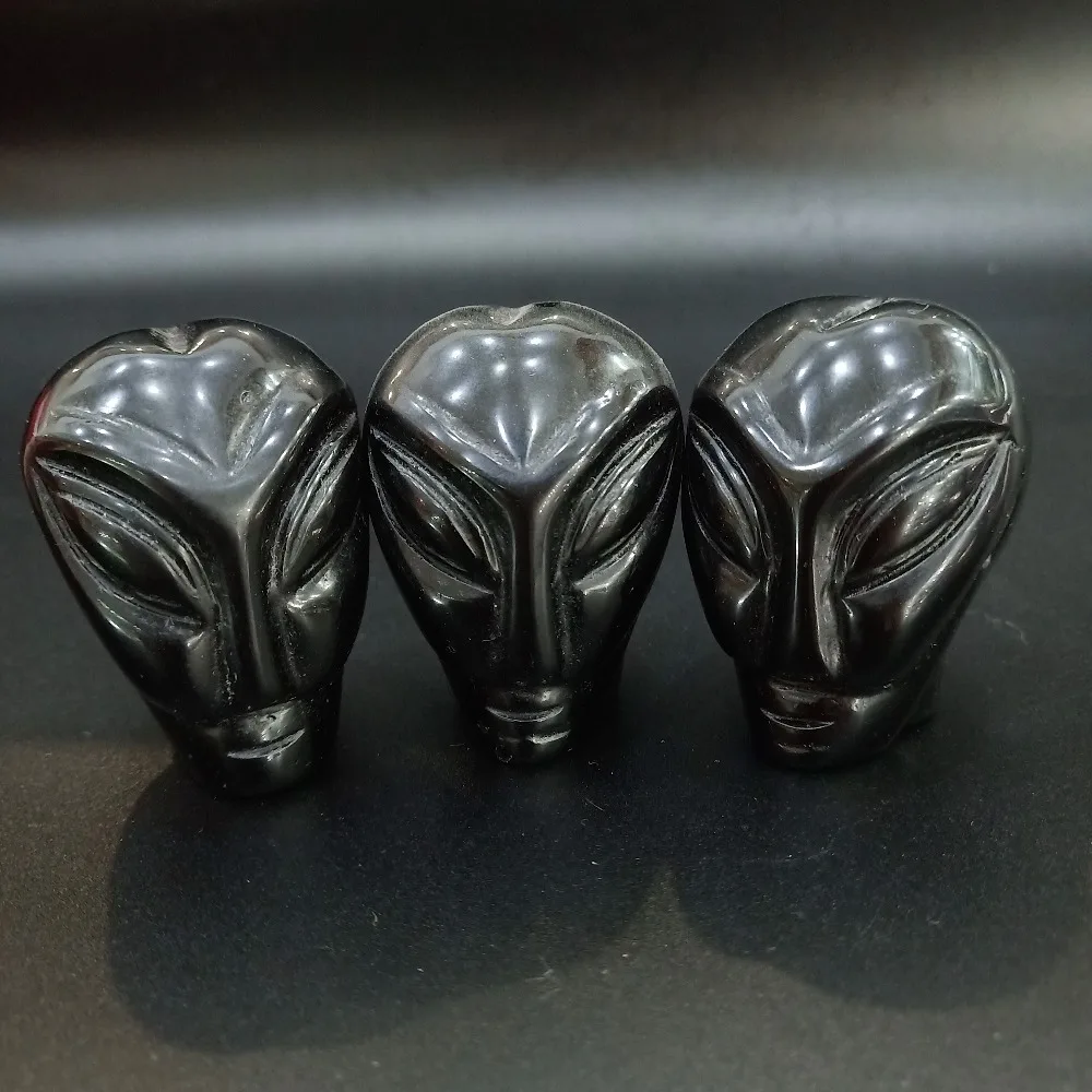 

Natural Hand Carved Polished Black Obsidian Crystal Alien Head Reiki Skull For Chakra Healing Decoration SQ