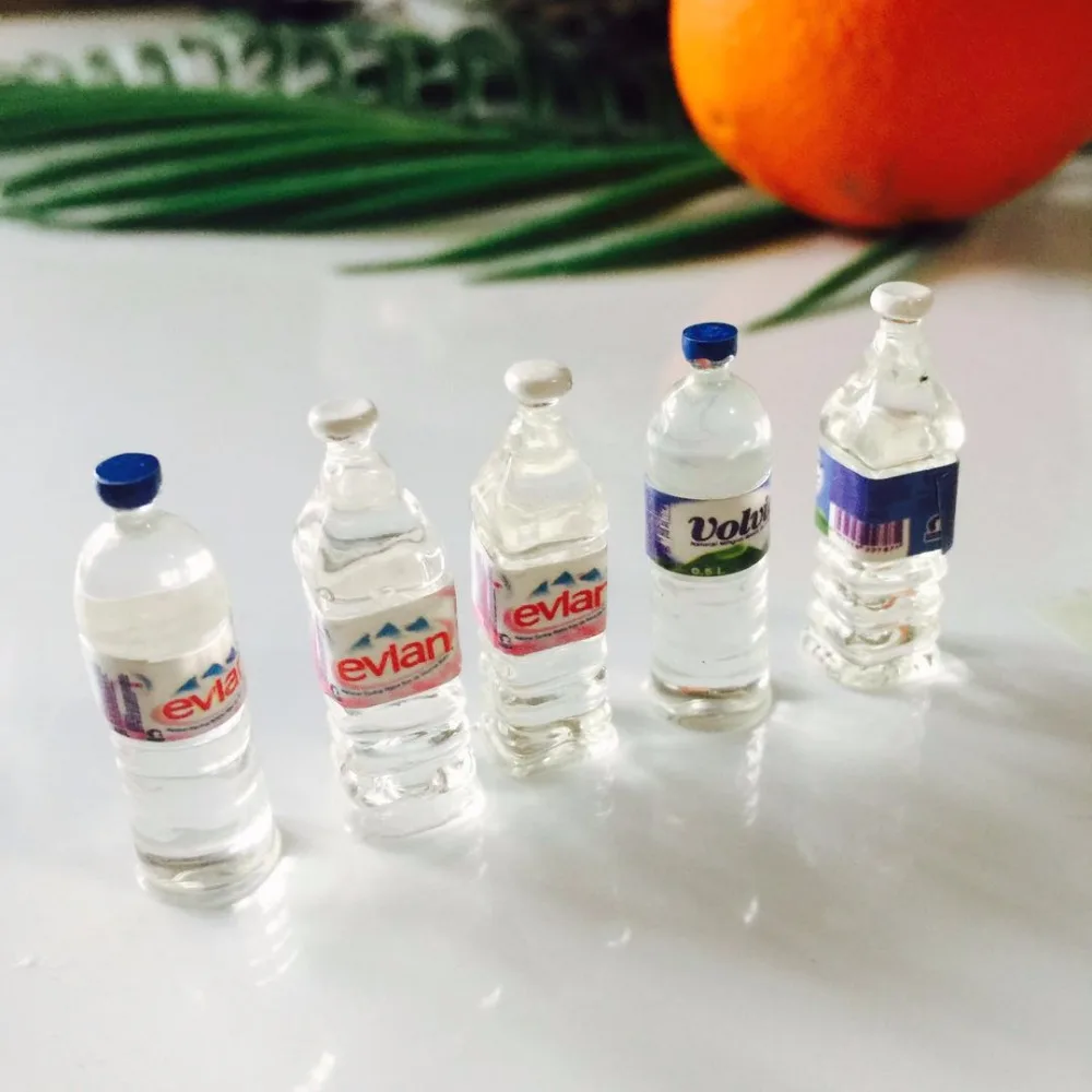 

4pcs/set 1:12 mineral water Scale Models scene Dollhouse Miniature mini bottles Figurine Simulation model doll house accessories