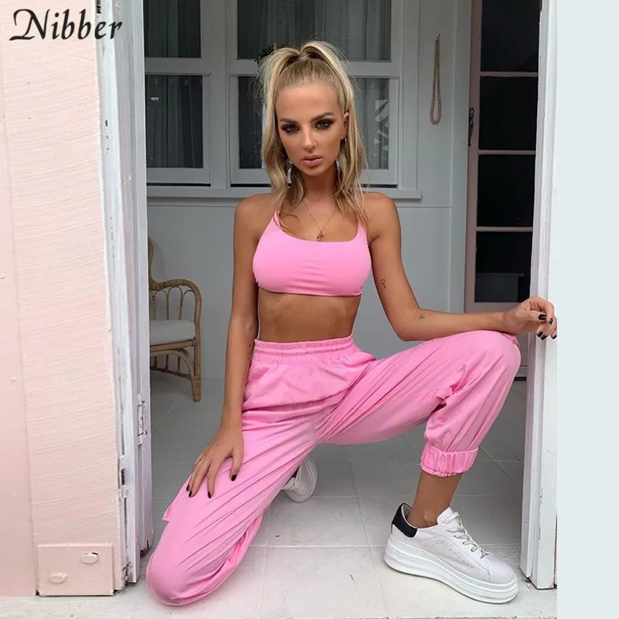 Nibber الربيع الوردي الأساسية النساء بروتيل سراويل تقليدية two2 قطع set2019hot الصيف الصلبة السراويل الرياضية تانك الأعلى نشط ارتداء الدعاوى