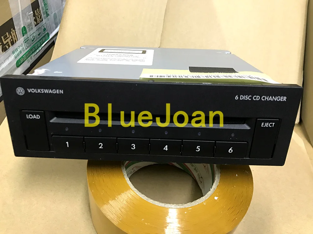 VW 6 DSIC CD CHANGER.