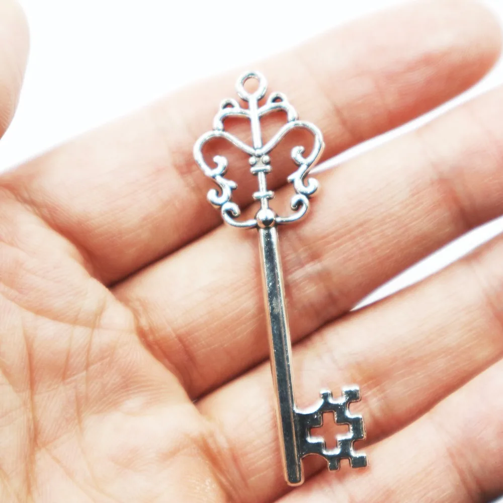 

Hot sell 9pcs metal antique silver charms key charms pendant for necklace jewelry findings