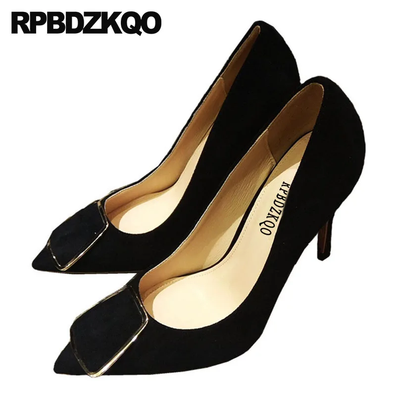 ladies black suede pumps