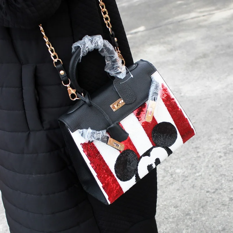 

2017 Japan South Korea Animated Cartoons Mini chain Genuine Leather 25 28 CM Lock Cartoon pattern platinum package Handbag