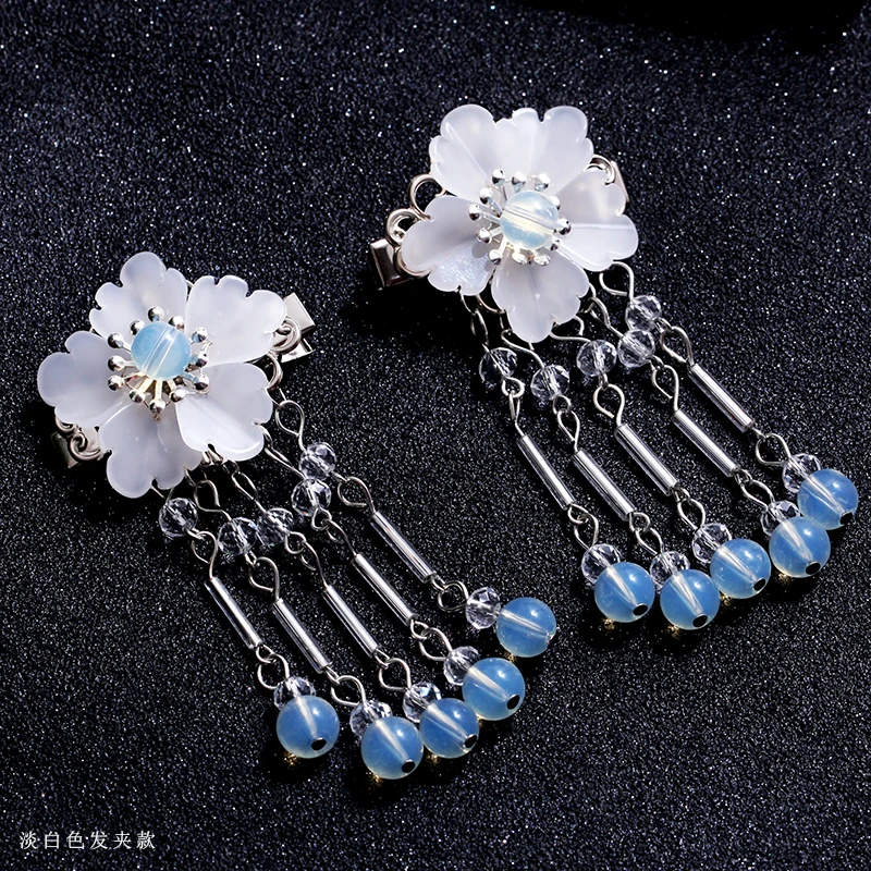 White pair Han element hair bun tassel Ретро Hanfu cheongsam головной убор баньян цветок Скорпион вставка гребень Пара антикварных ювелирных изделий - Цвет: White pair