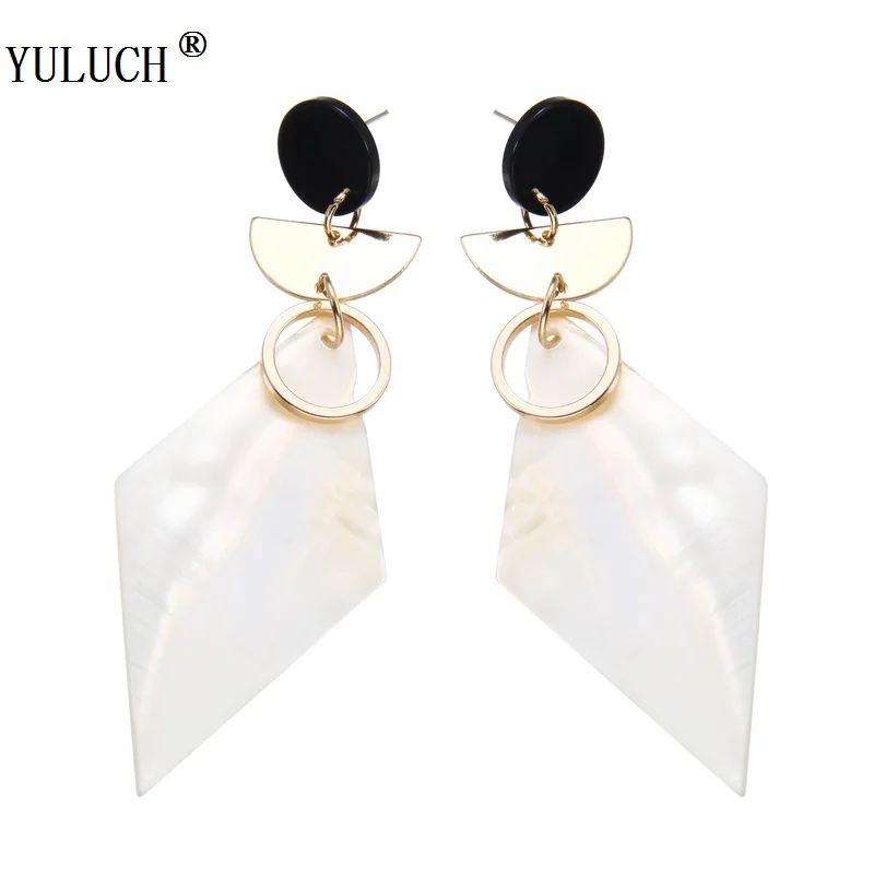 

YULUCH Natural Shell Earrings Geometric Hollow Alloy Earrings Rhombus Round Shell Earrings For Women & Girl Simple Style Jewelry