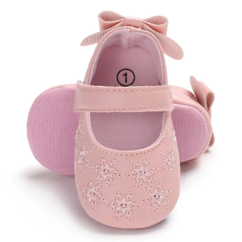 Обувь для маленьких девочек; кожаная обувь с милым бантом; 3 цвета; нескользящие сникерсы на мягкой подошве; обувь для малышей 0-18 месяцев