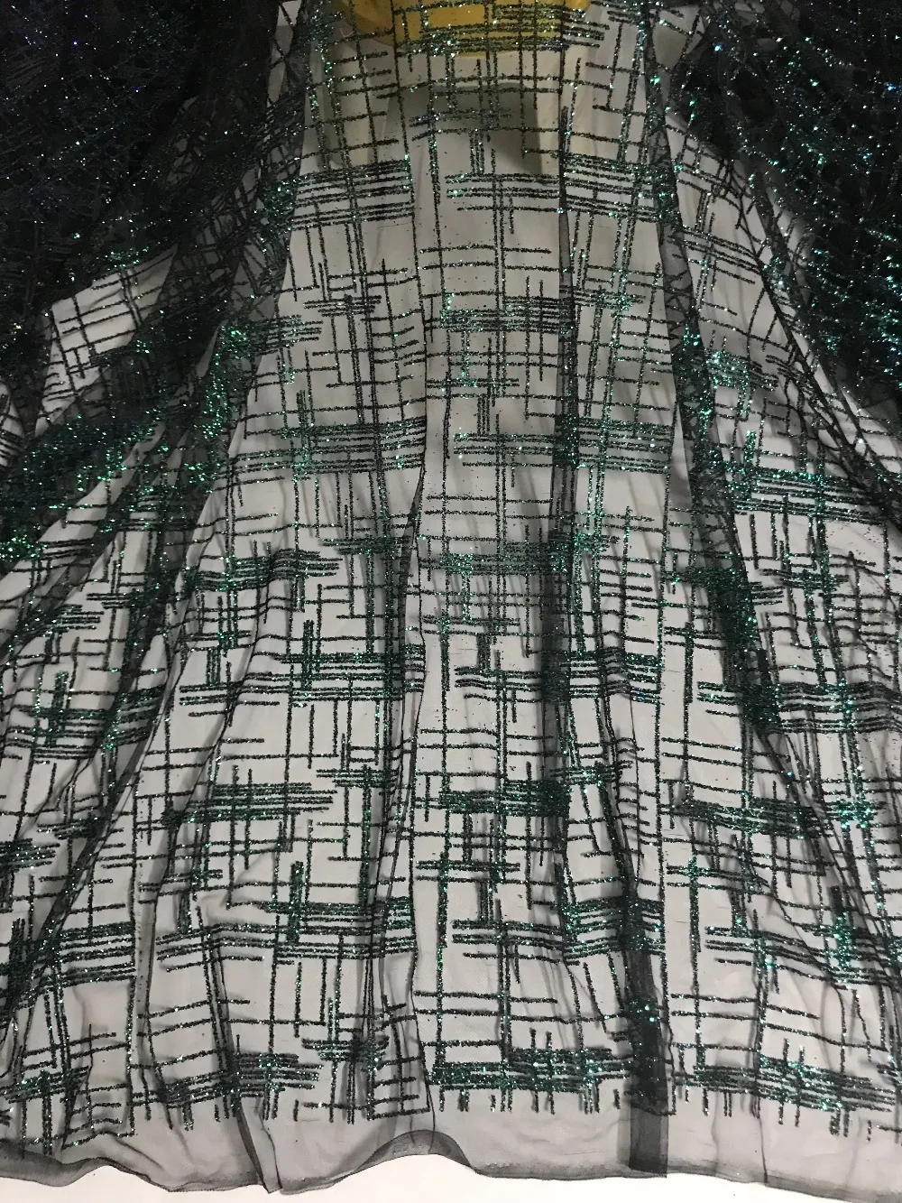 

Top selling 5 yards/lot glued glitter lace SYJ-11221 tulle lace for fahion dress DIY accessory